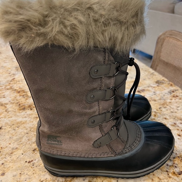 Sorel Joan of Arc Boots - Picture 2 of 5